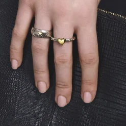 Kissing Ring