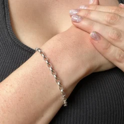 Medium Oval Belcher Bracelet