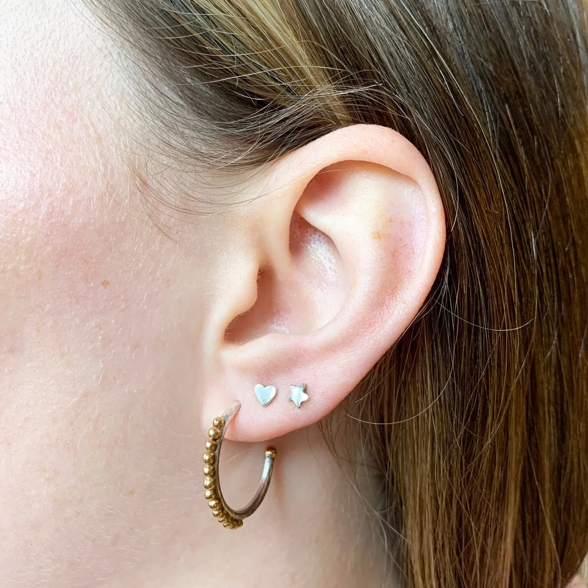 Medium Skinny Bobble Hoops