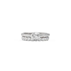 Octavia Ring