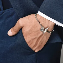 Tiny Loveknot Bracelet | Algerian Loveknot | Sophie Harley London